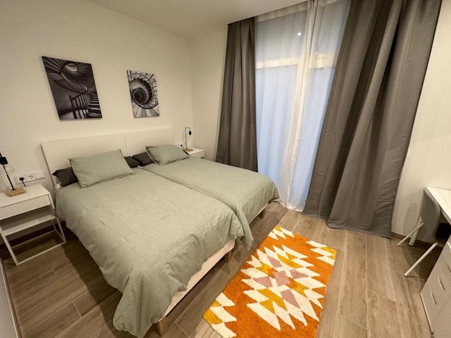 Precioso Apartamento Con Patio. Pyp バレンシア エクステリア 写真